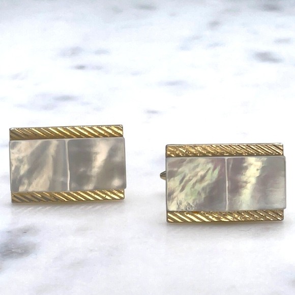 Unbranded Other - Mens Mother of Pearl Gold Tone Rectangular Bullet Back Cufflinks
